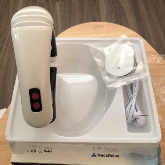 😊NeckRelax neck massager I have 2 new in box never used😊. - Picture 7 of 11